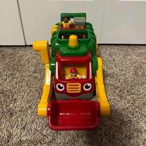WOW Couture Red and Green Construction Vehicle Set